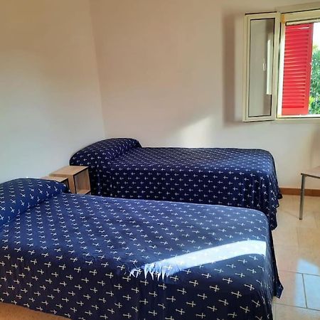 Appartamento In Villa Con Pineta Leporano Luaran gambar